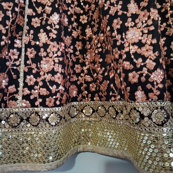 Pakistani shalwar kameez - Picture 3 of 4